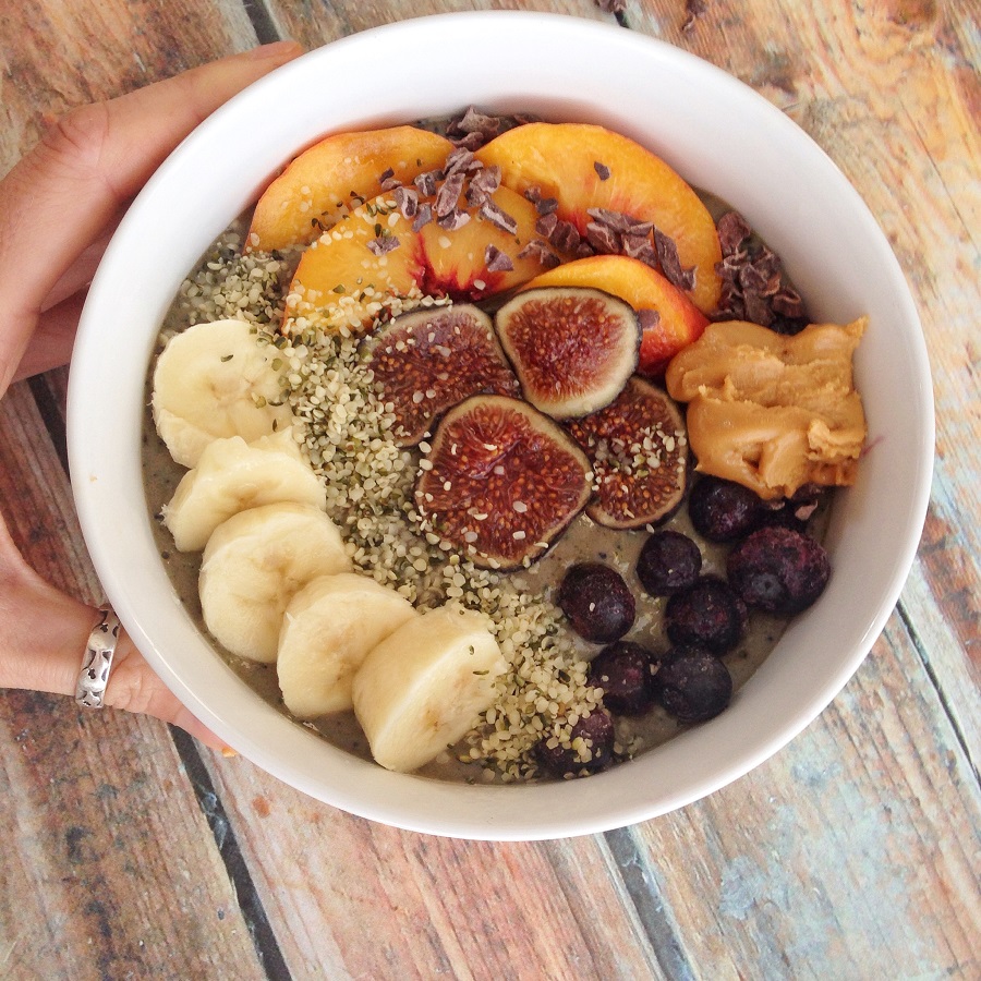 Smoothie Bowl with 25 grams of protein
