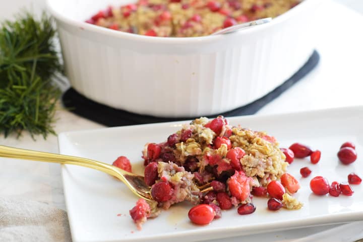 Cranberry Pomegranate Baked Oatmeal, perfect for the holidays!