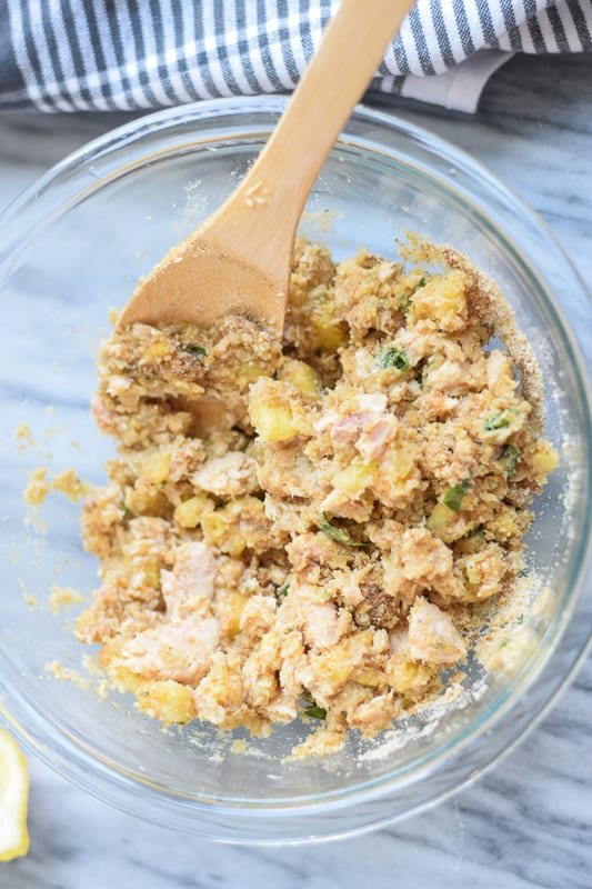 mixing bowl with canned salmon, breadcrumbs and spices